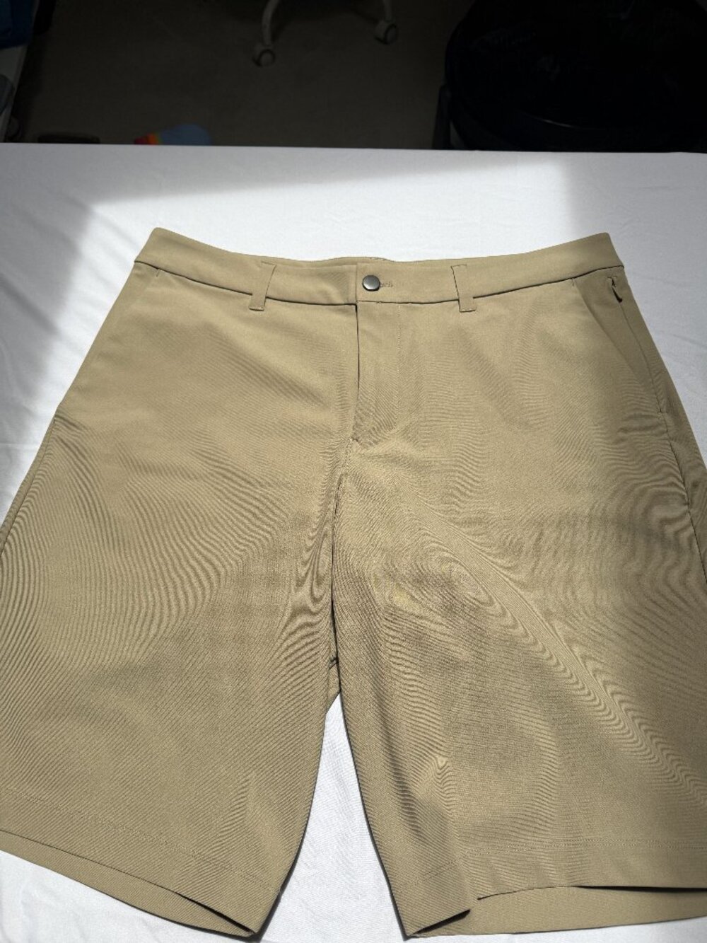 Lululemon Men's Shorts Khaki Tan Size 34